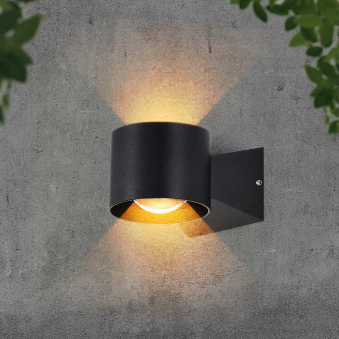 LED WALL LIGHT 5W WW 465lm 90° 90x70x130mm BLACK IP65