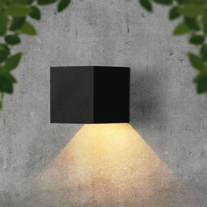 LED SOLAR WALL LIGHT COB WITH PIR SENSOR(4-5m) 9W 860lm WW 150x153x150mm BLACK