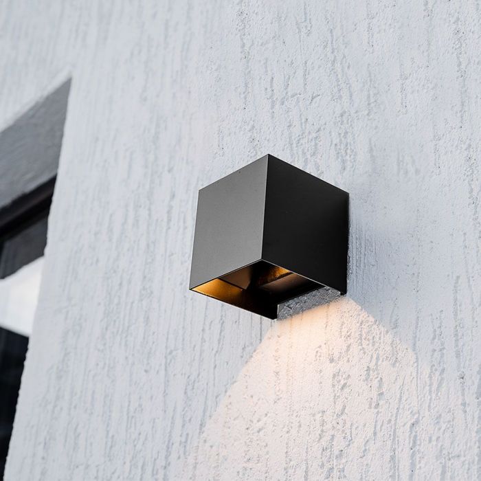 LED SOLAR WALL LIGHT COB WITH PIR SENSOR(4-5m) 9W 860lm WW 150x153x150mm BLACK