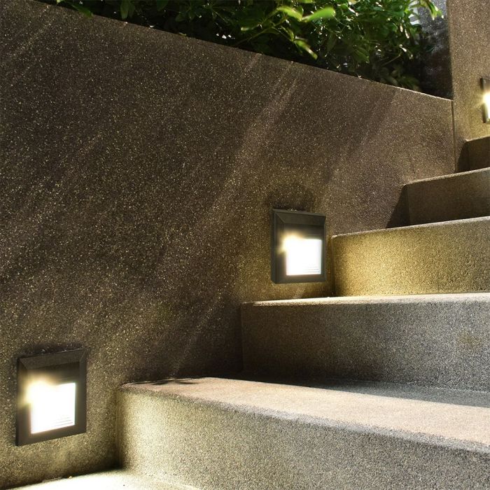 LED STEP LIGHT SQUARE 2W 60° 70lm DL 124x124x27 BLACK IP65