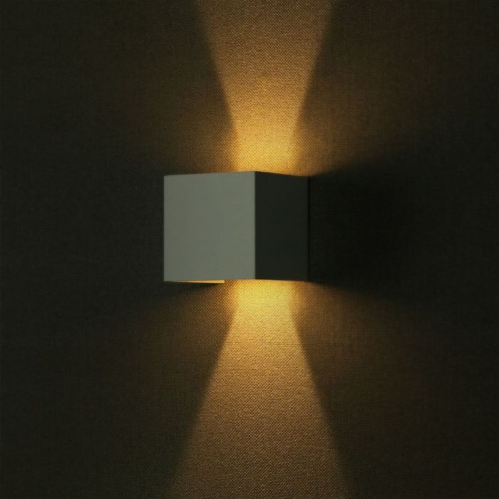 LED WALL LIGHT SQUARE ALUMINIUM 5W WW 700lm 0-120° 100X100 IP65 WHITE