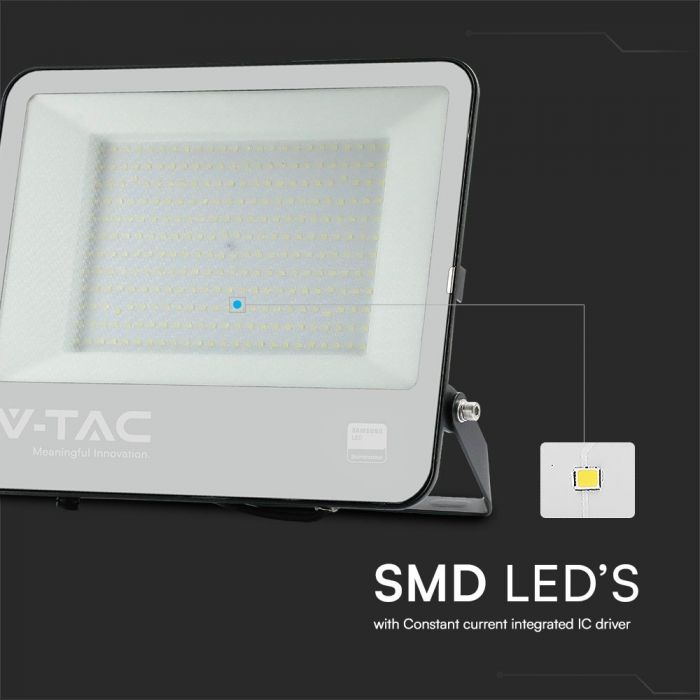 LED FLOOD LIGHT 200W CW 17540lm BLACK BODY GREY FROSTED GLASS SAMSUNG CHIP 402.5x44x349.5mm IP65