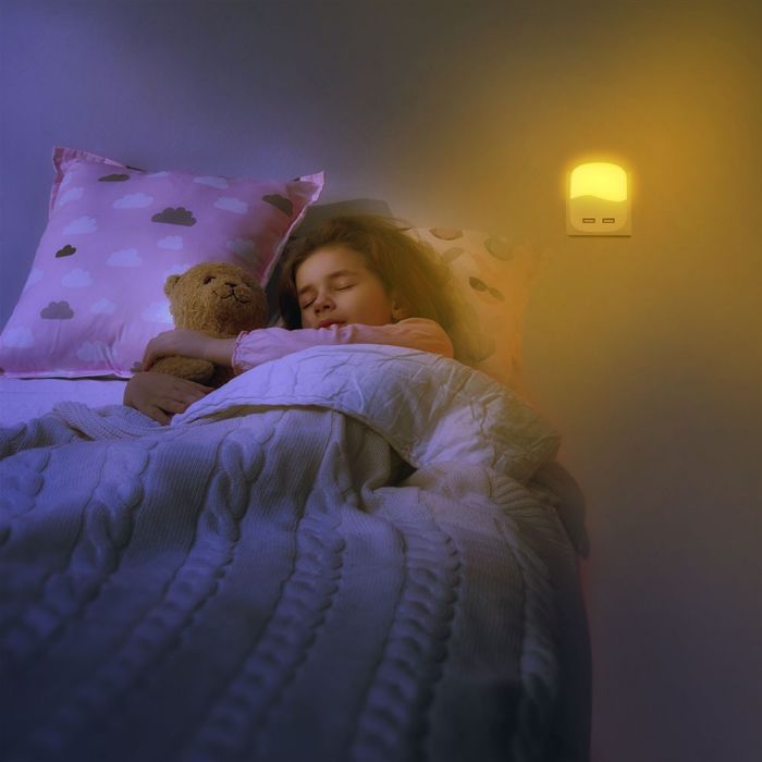 LED NIGHT LIGHT WITH USB 0.5W WW 10lm 72X59 SQUARE WHITE SAMSUNG CHIP