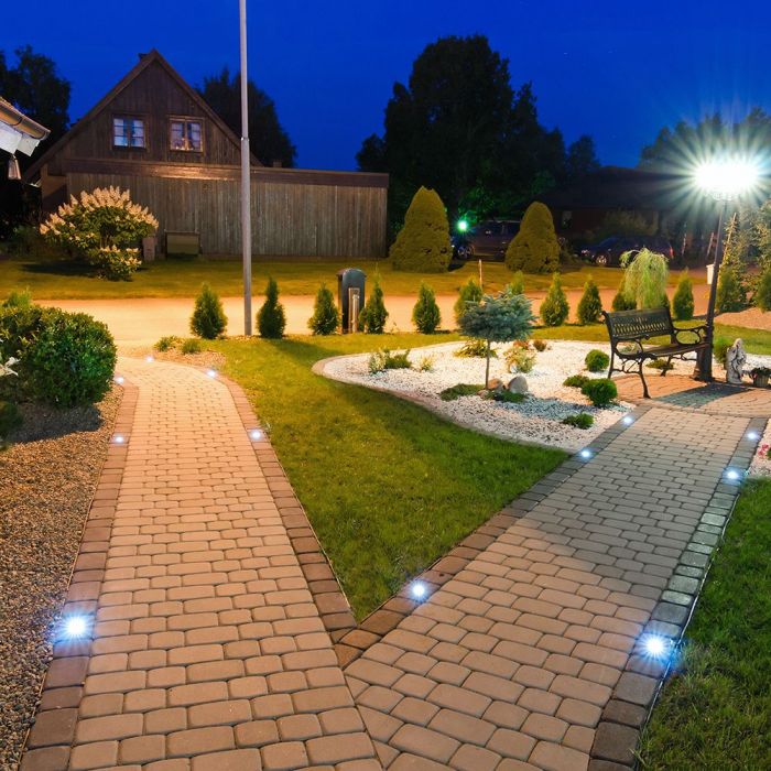 OUTDOOR UNDERGROUND