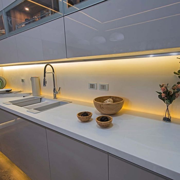 LED STRIP LIGHT 2835 SMD 204LEDs CW 12V 17W/M 1700lm/M