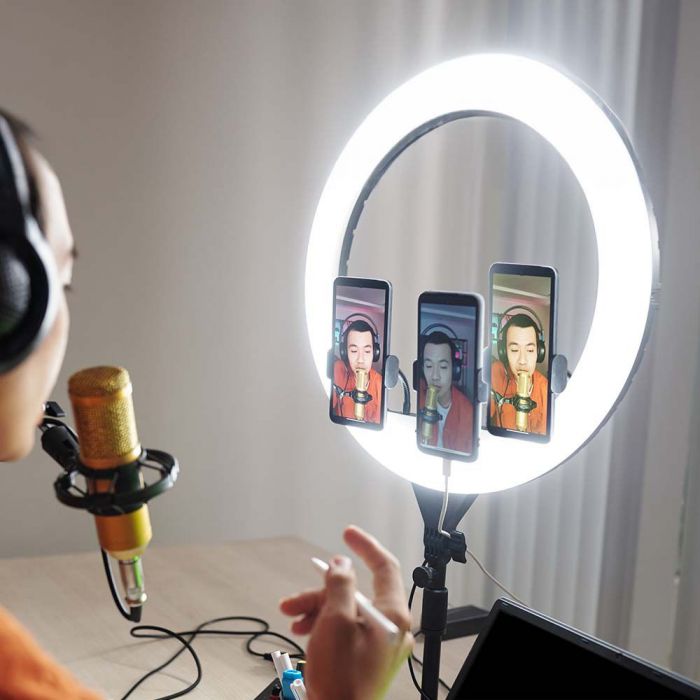 LED RING LIGHT 18INCH WITH 3 PHONE HOLDER AND REMOTE 55W 3IN1 6000lm 540x440x70mm