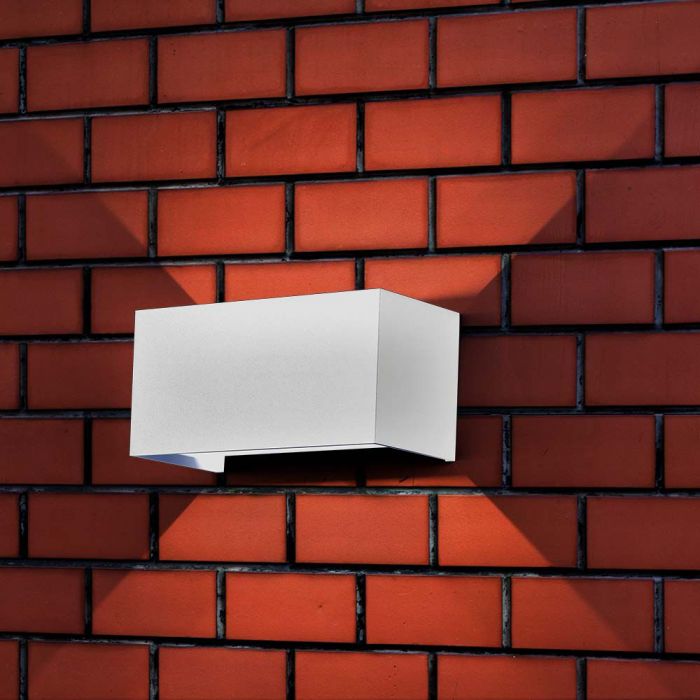 LED WALL LIGHT WHITE 24W WW 2720lm 120° 200x100x100 ALUMINIUM IP65