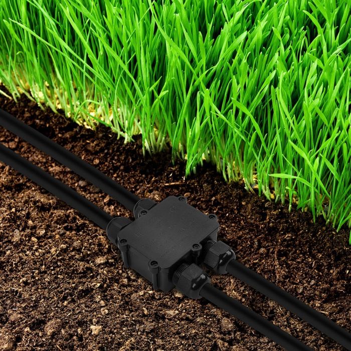 PLASTIC (UV Resistant) 4-PIN SQUARE BOX + TERMINAL BLOCK 450V (8-12mm) IP68 BLACK