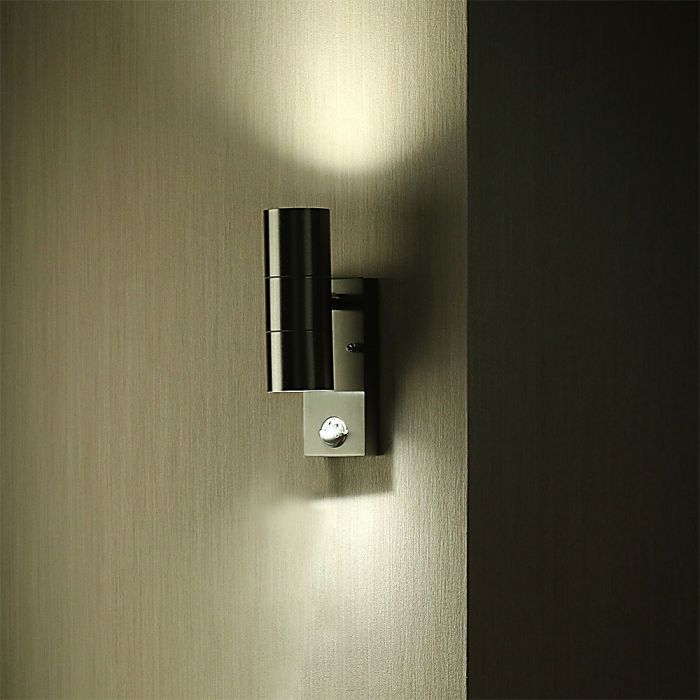 LED WALL FITTING STAINLESS STEEL GU10 2WAY 110X67X220 IP44 WITH SENSOR
